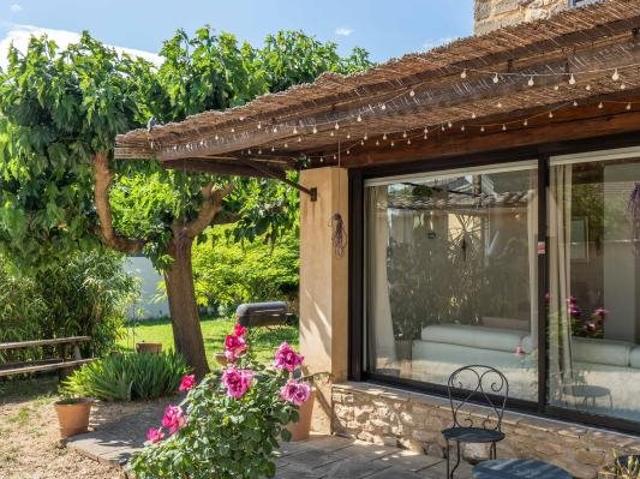 Charmante maison de village avec jardin, proche d'Uzès 104m² Saint Laurent La Vernède