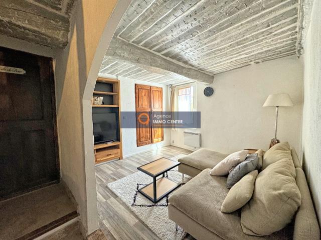 Charmante maison de village de 71m2 à Solliès Ville