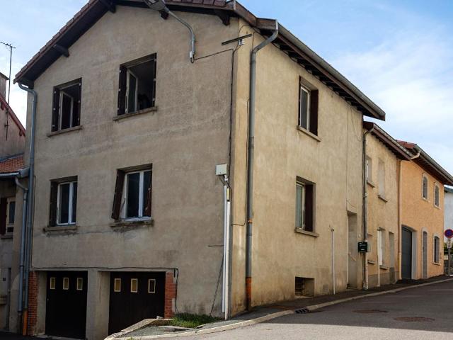 charmante maison de village de 80 m² ? Idéalement située à Violay