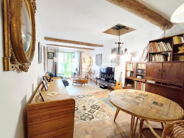 Charmante Maison de Village en R+3, 98m², Garage
