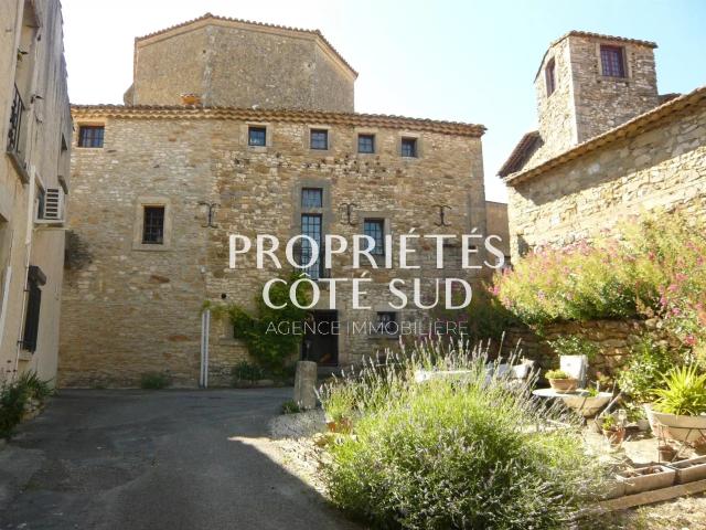 Charmante maison de village meublée à Saint Pons la Calm 138m² Saint Pons la Calm