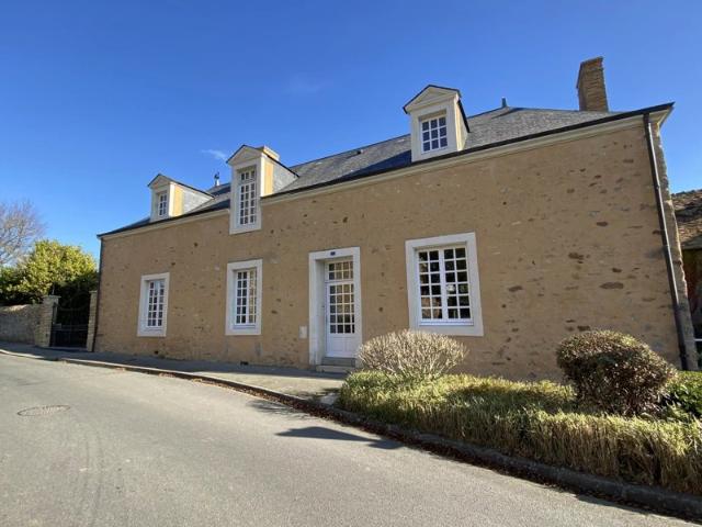 Charmante maison de village restaurée proche de Sablé sur Sarthe