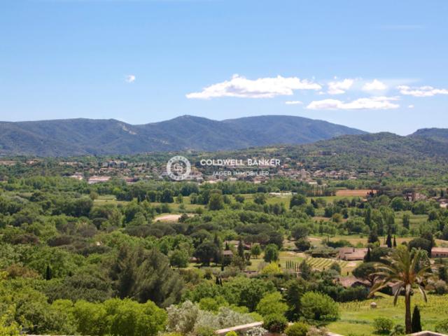 Charmante maison de village vue dégagée collines