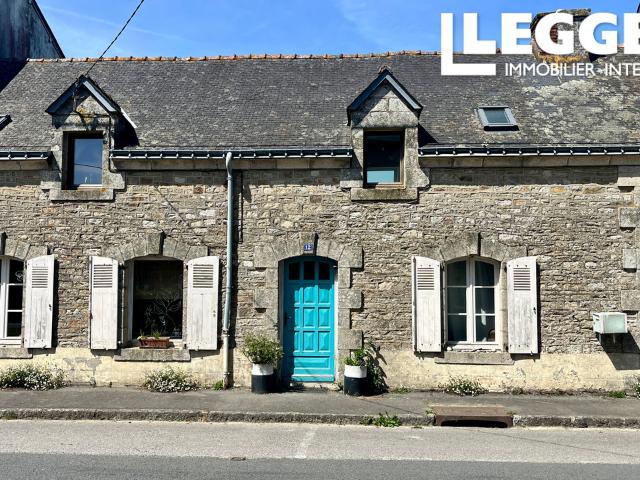 Charmante maison de ville mitoyenne au cœur d’un village rural