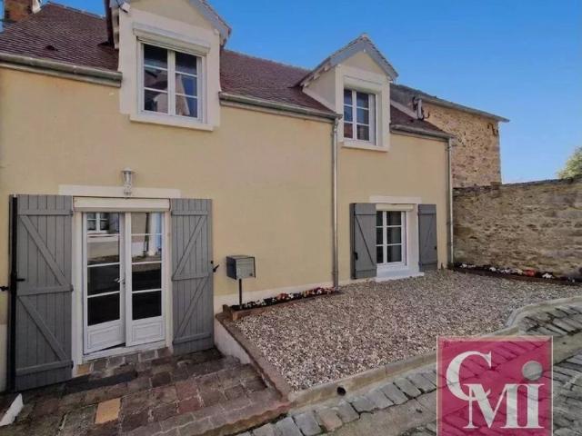 Charmante maison de ville avec cour privée 2 chambres pr