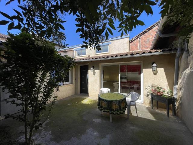 Charmante maison de ville avec jardin à Vic Fezensac
