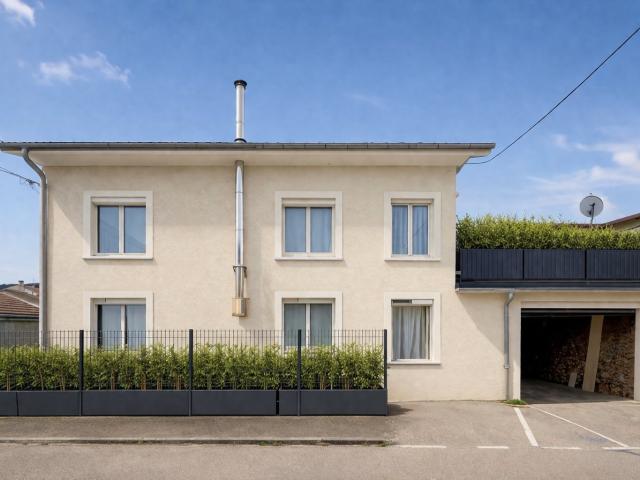 Charmante Maison de ville avec terrasse et garage