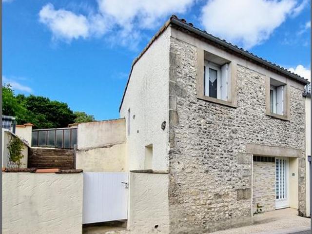 Charmante Maison de Ville à Meschers sur Gironde