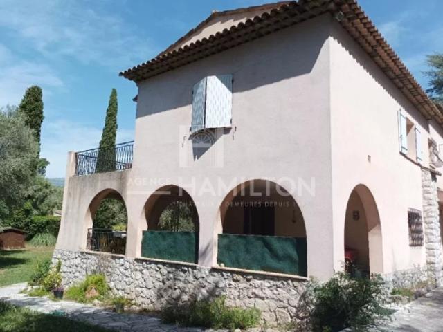 Charmante maison de 187 m² à vendre à Le Rouret