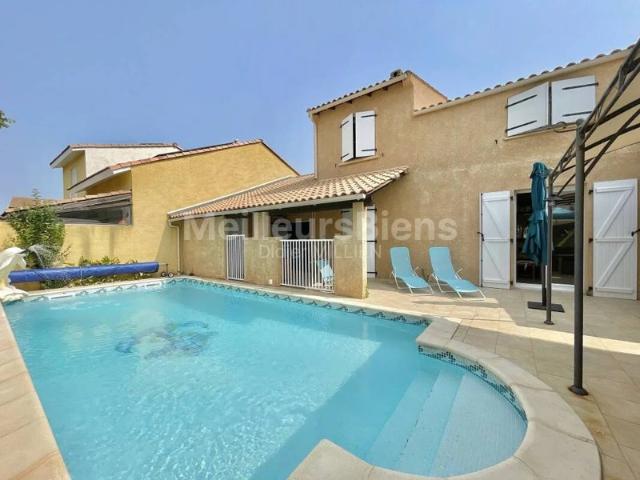 Charmante maison de 130 m2 avec piscine à et garage VIDEO 4K SUR DEMANDE