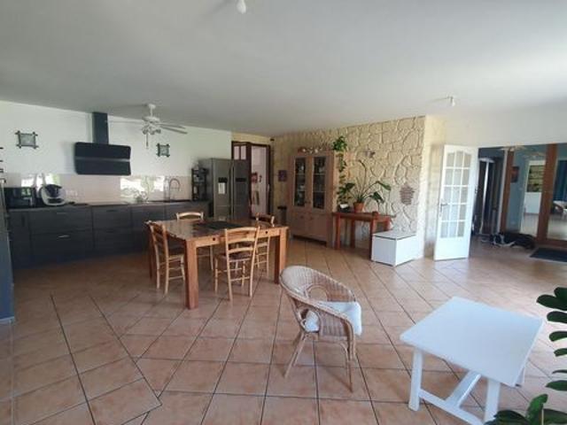 Charmante maison de 225 m²