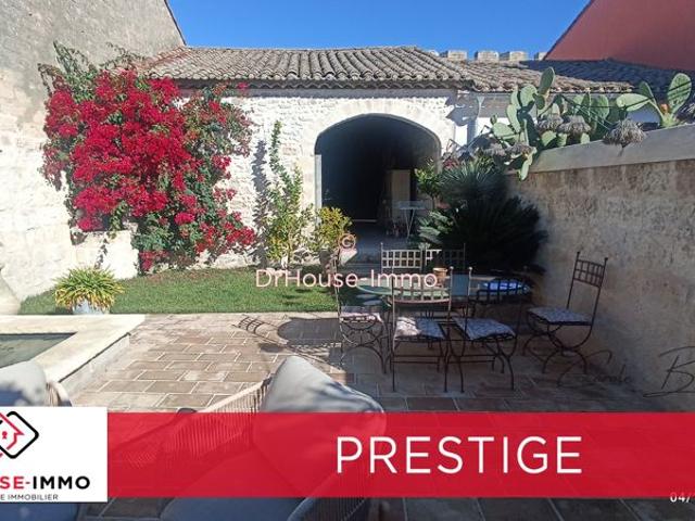 Charmante maison de 3 pièces avec piscine et jardin paysager à Aigues Mortes
