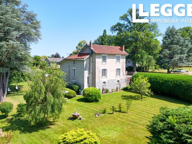 Charmante maison de 4 chambres avec grange, piscine et jardin bien entretenu