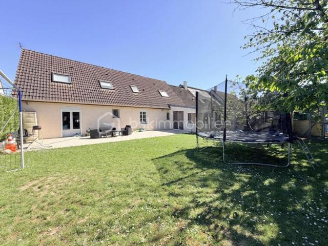 Charmante maison de 5 chambres au cœur d’une résidence pavillonnaire