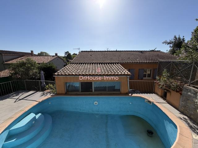Charmante maison de 7 pièces avec piscine et garage