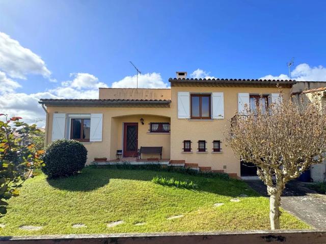 Charmante maison et jardin en coeur de ville à Carcassonne 124m² Carcassonne