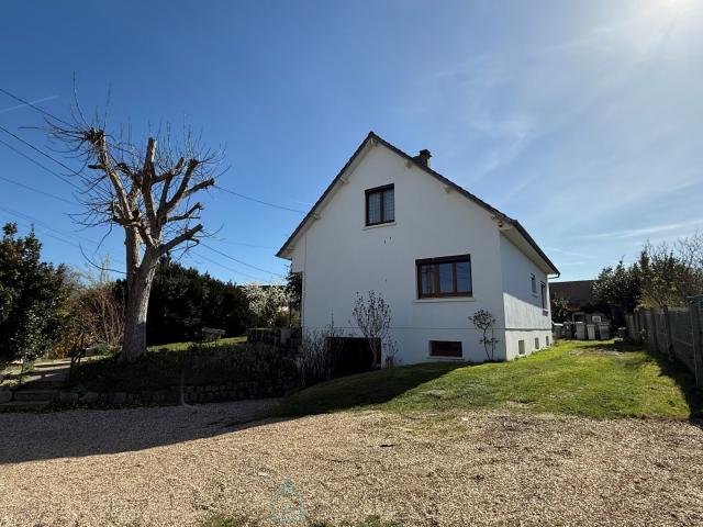 Charmante maison évolutive avec fort potentiel !