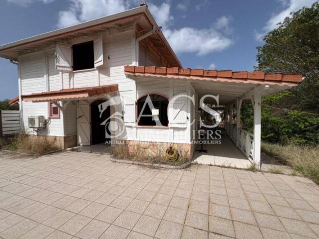 Charmante maison en bois avec terrasse, jardin privatif et a