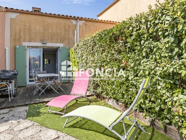 Charmante maison en copropriété sécurisée avec piscine