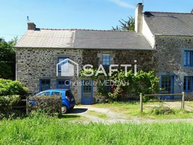 Charmante maison en pierre, 5 pièces Tremereuc