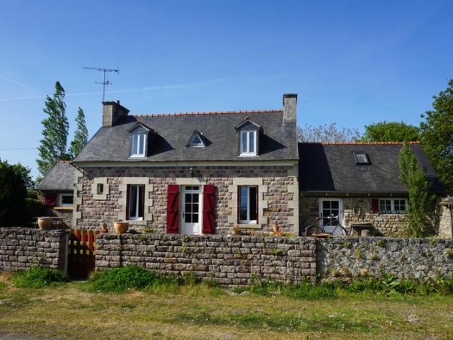 Charmante maison en pierre à la campagne, à 3 km de Paimpol