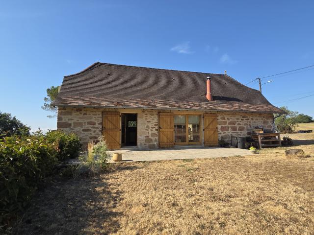 Charmante maison en pierre à vendre