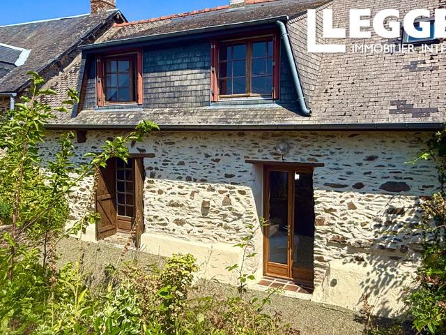 Charmante maison en pierre avec grand jardin, garage/atelier – Proche de Javron les Chapelles
