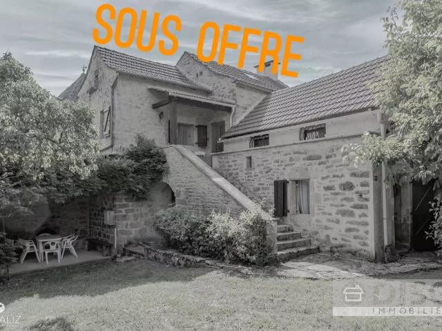 Charmante maison en pierre avec jardin. 100m² Ginals