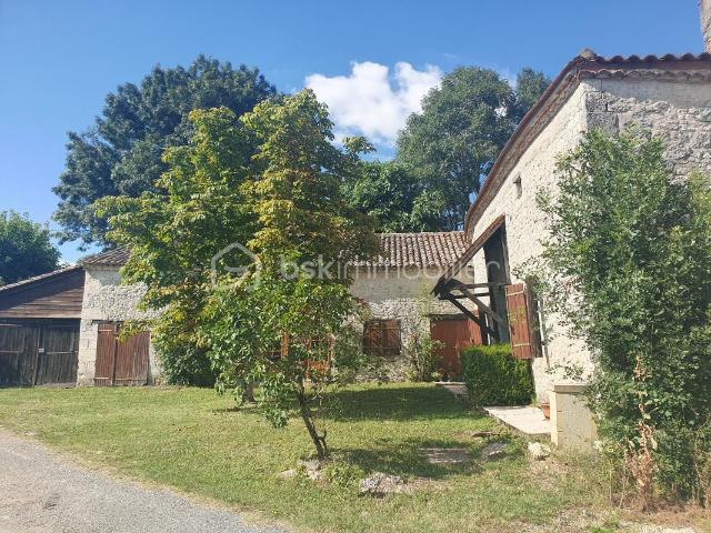Charmante maison en pierre avec 5 chambres T6