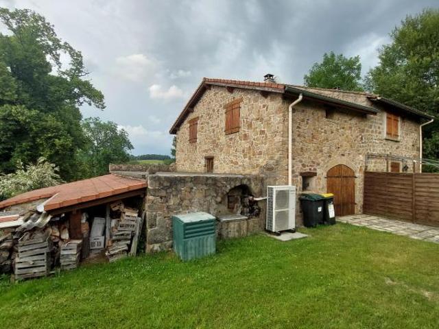 Charmante maison en pierre de 149 m2 avec JARDIN, DEPENDANCE et GARAGE