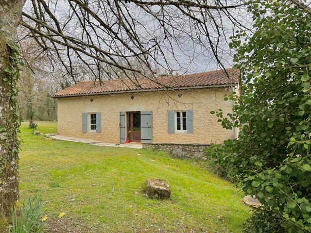 Charmante maison en pierre de 2 chambres 88m² Pellegrue
