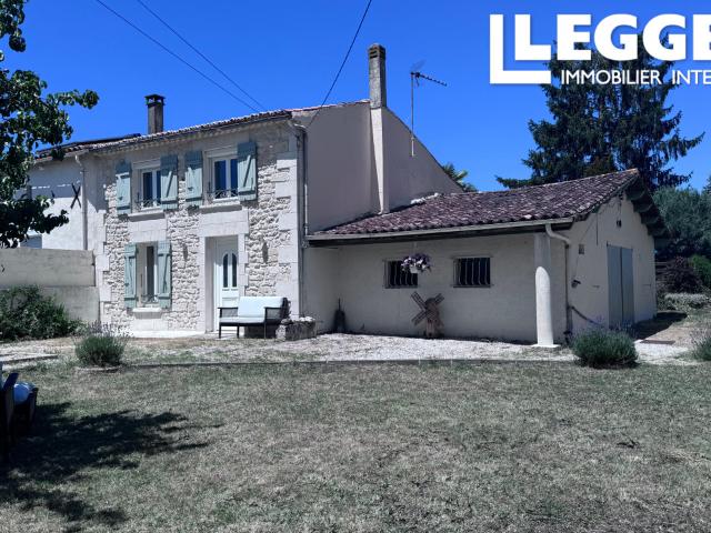 Charmante maison en pierre de 3 chambres avec jardin clos près de Jonzac