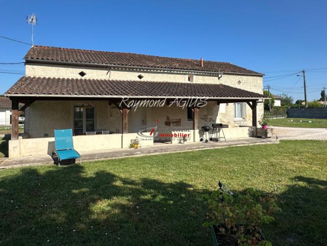 Charmante Maison en Pierre Rénovée avec Potentiel Locatif