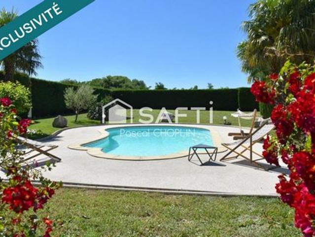 Charmante maison en pierres avec piscine au calme