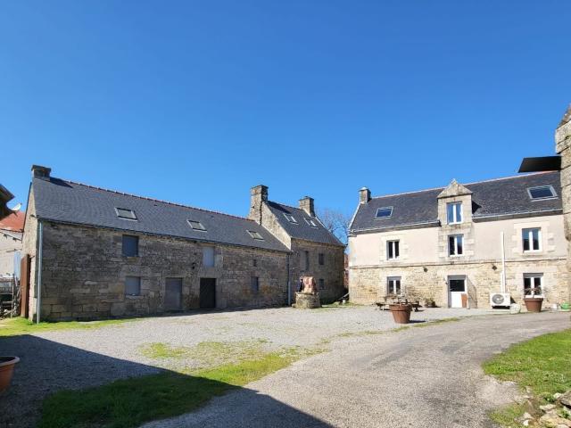 Charmante maison en pierres rénovée dans un cadre paisible