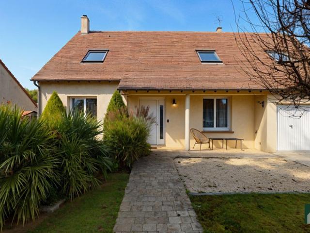 MAISON FAMILIALE SANS VIS A VIS 5 CHAMBRE CHAMPHOL
