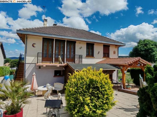 Charmante maison familiale avec jardin de 1024m²