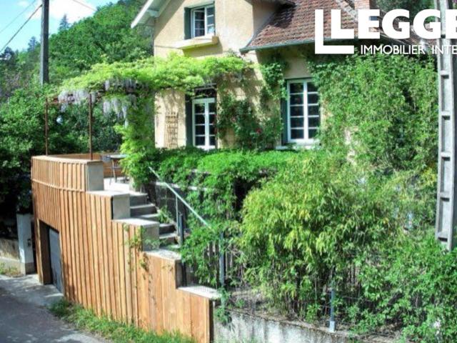 Charmante maison familiale avec piscine et terrain de 4 000 m² à deux pas du centre historique de Cahors