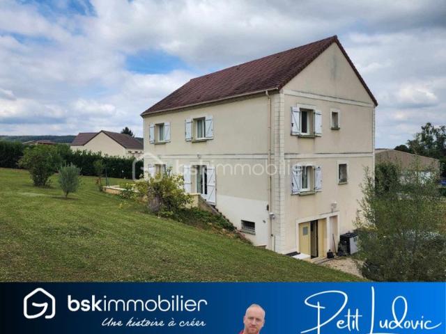 Charmante maison familiale avec sous sol totale