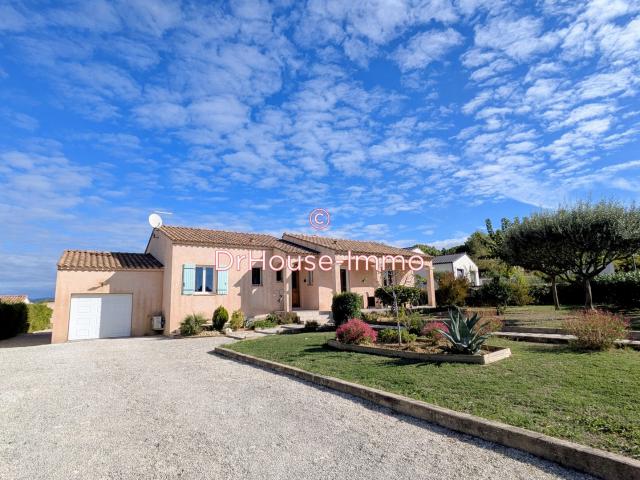 Charmante Maison familiale de 4 pièces avec jardin paysager et piscine à Lézan