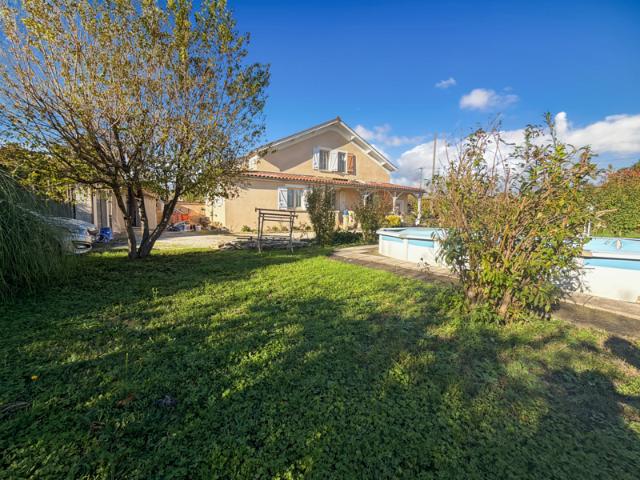 Charmante maison familiale de 100 m2 avec dépendance et gran