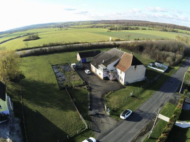 Charmante maison individuel et familiale 290m2 9 pièces BERG