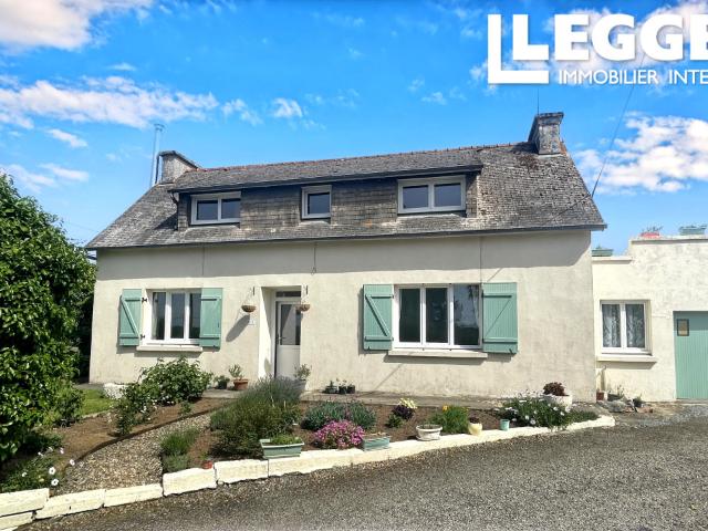 Charmante maison individuelle et lumineuse de 2 chambres et terrasse offrant une superbe vue sur la campagne