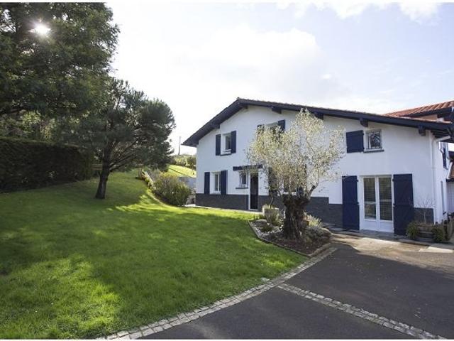 Charmante Maison Proche Ocean 200m² Bidart