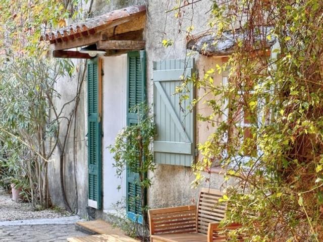 Charmante maison provençale au cœur du vignoble de Cogolin