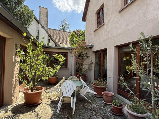 Exclusivité Maison 224 m2 avec Patio Tram Mélanie à 400 m Robertsau