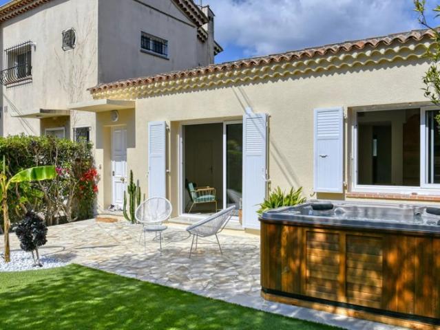 CHARMANTE MAISON RÉNOVÉE CANNES