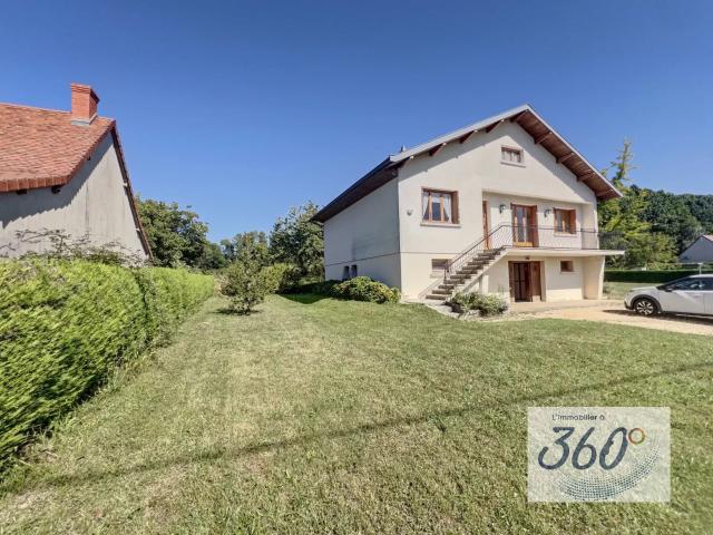 Charmante maison spacieuse avec jardin !