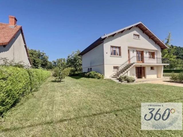 Charmante maison spacieuse avec jardin !