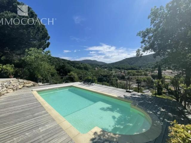 Charmante maison T5 avec piscine et vue dégagée